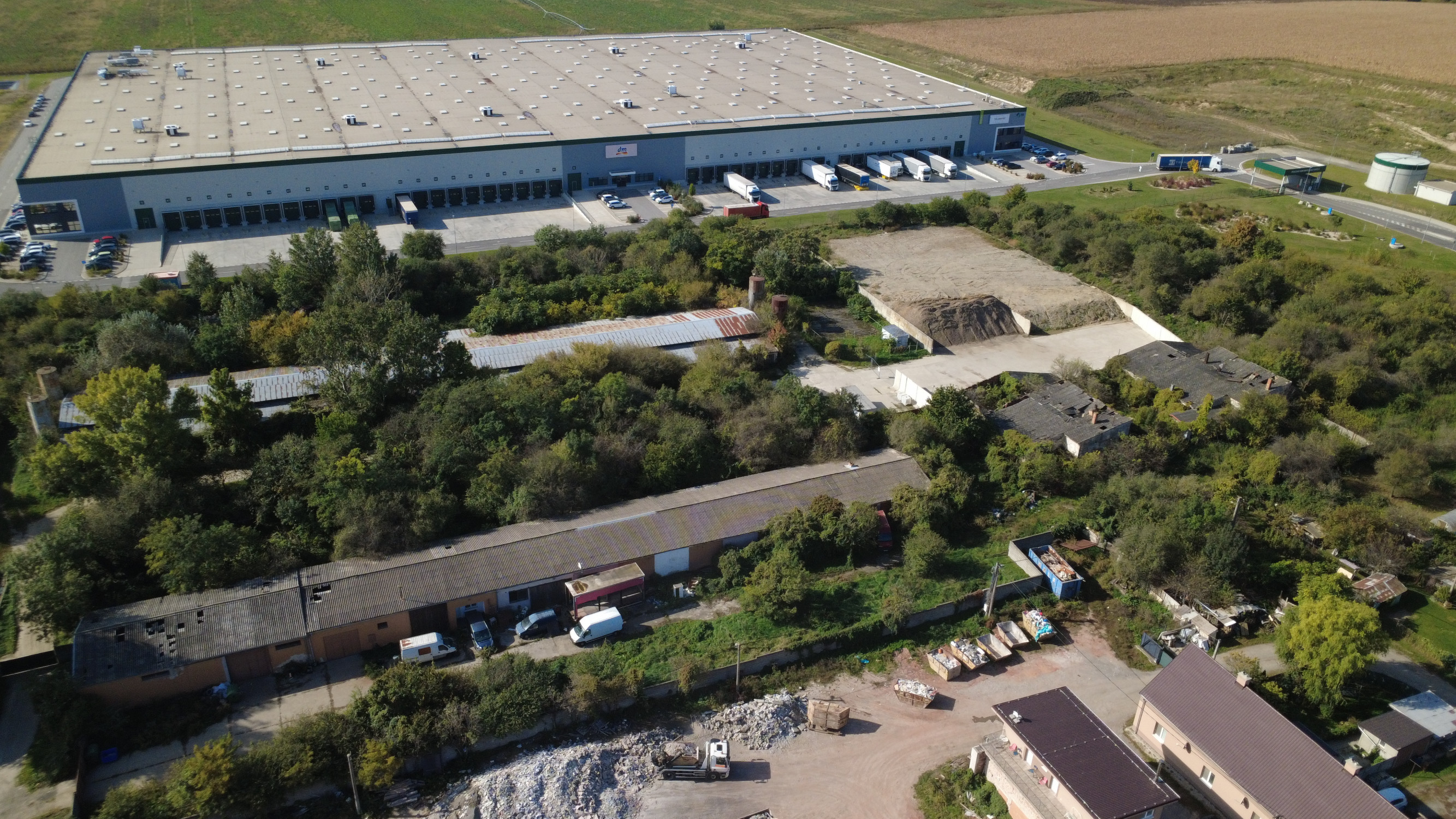 SENEC – NA PREDAJ výrobný a skladový objekt v komerčnej - priemyselnej zóne (časť Horný dvor) — foto 3