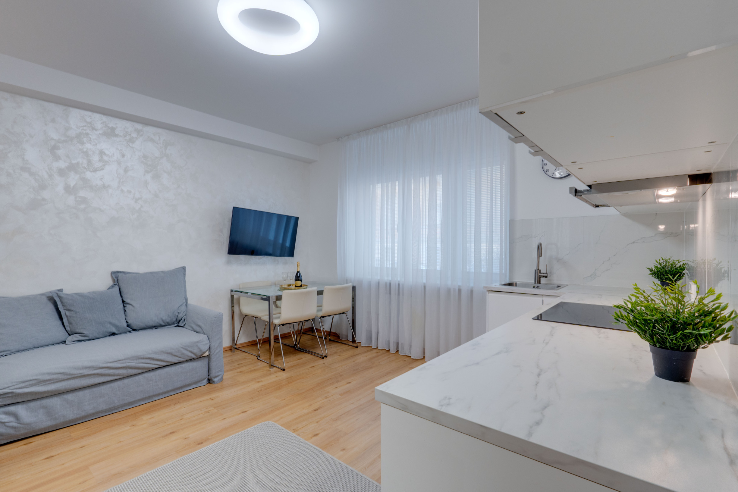 Na prenájom štýlovo zariadený 1 izbový byt v Bratislave-Staré Mesto — foto 3