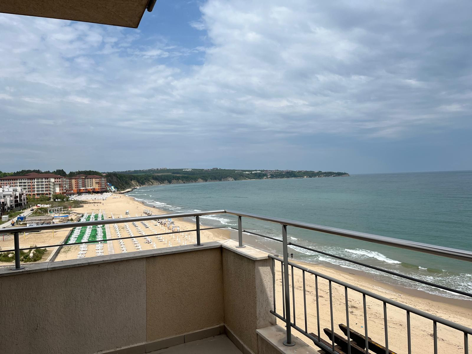Na predaj apartmán -prvá línia  pri mori - Obzor, Bulharsko — foto 2