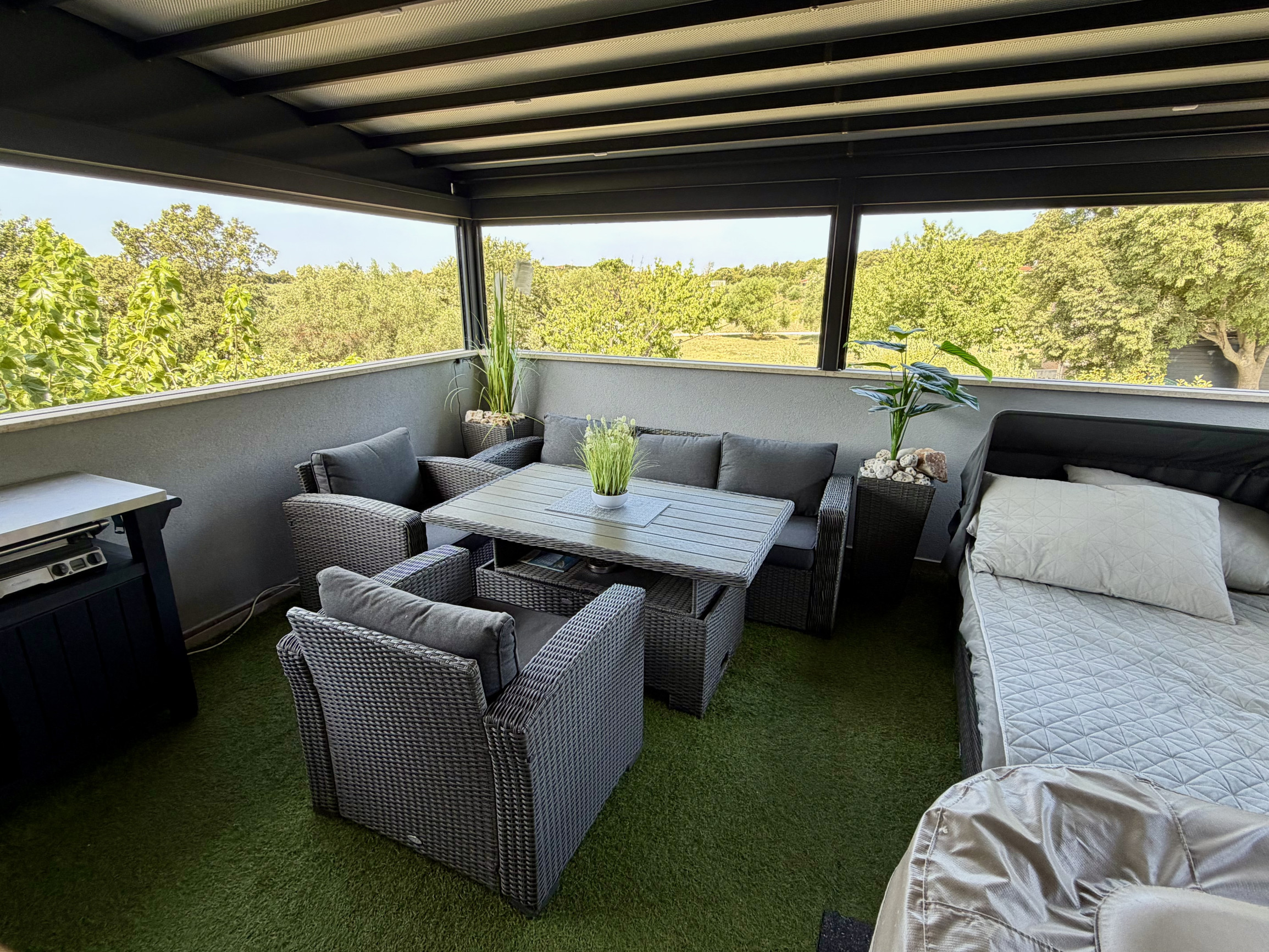 Sezónna ponuka -na  predaj 2iz luxusný apartmán -Rovinj HR