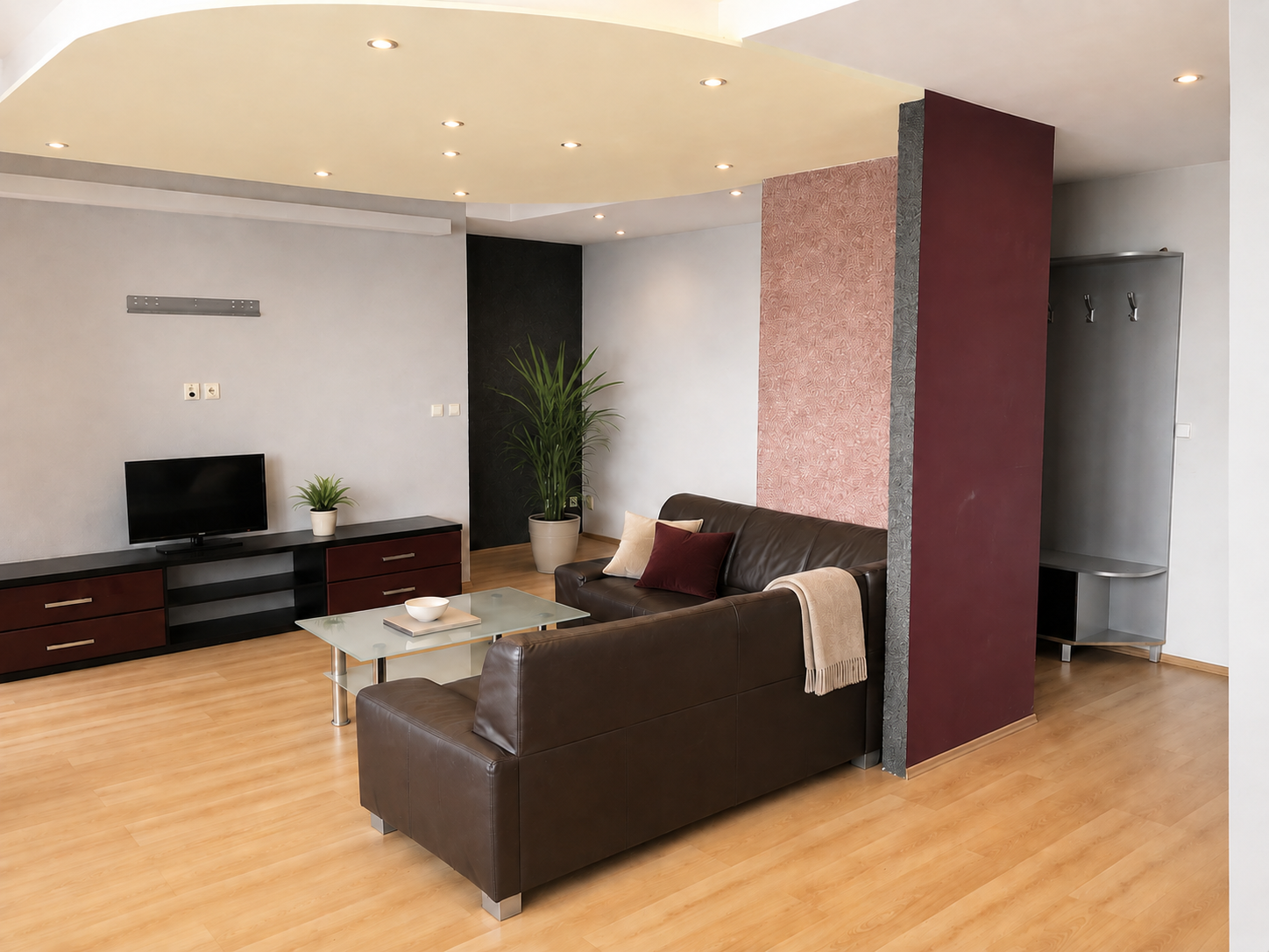 PRIESTRANNÝ 2-IZBOVÝ BYT 64,46 M² S DVOMA BALKÓNMI A MOŽNOSŤOU DOKÚPENIA 26 M² GARÁŽOVÉHO STÁTIA | KOLOSEO — foto 2