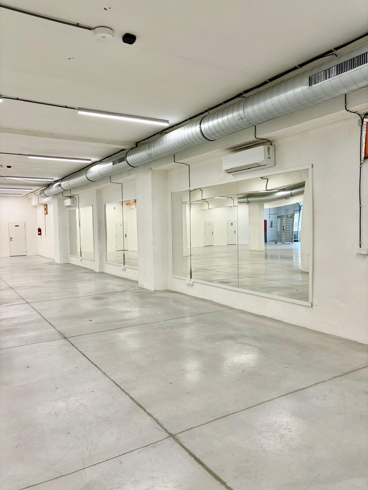 Na prenájom  priestor  v Bratislave. - 450m2 - BRATISLAVA III. - Kramáre — foto 2