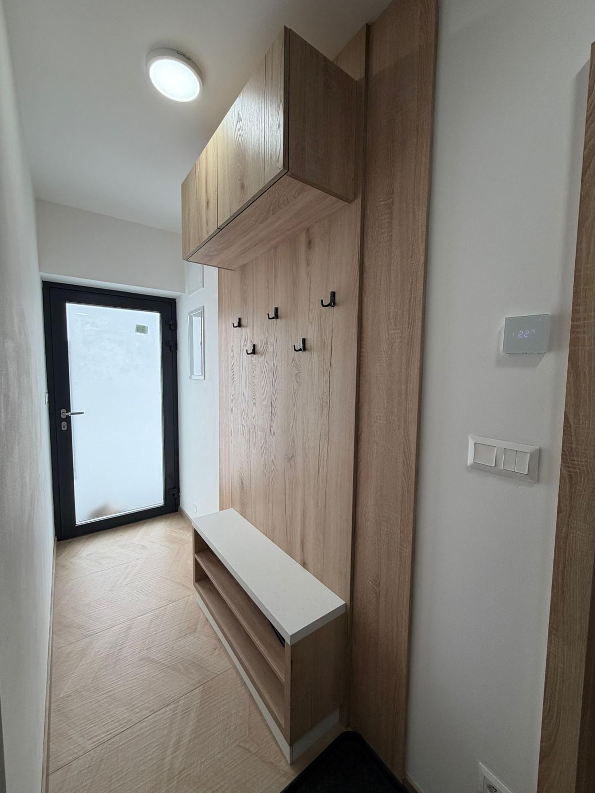 Moderný a priestranný 4 izbový byt na LPTOVE na PREDAJ — foto 2