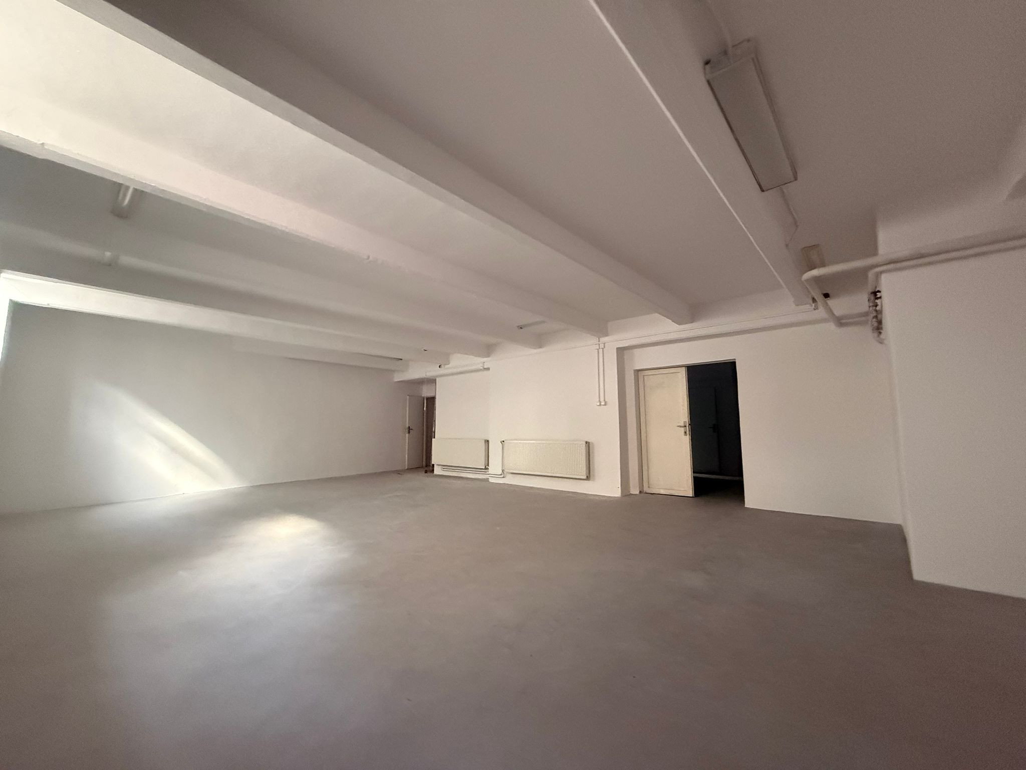 PRENÁJOM: Obchodný priestor 107 m² | Staré Mesto,Groslingova — foto 2