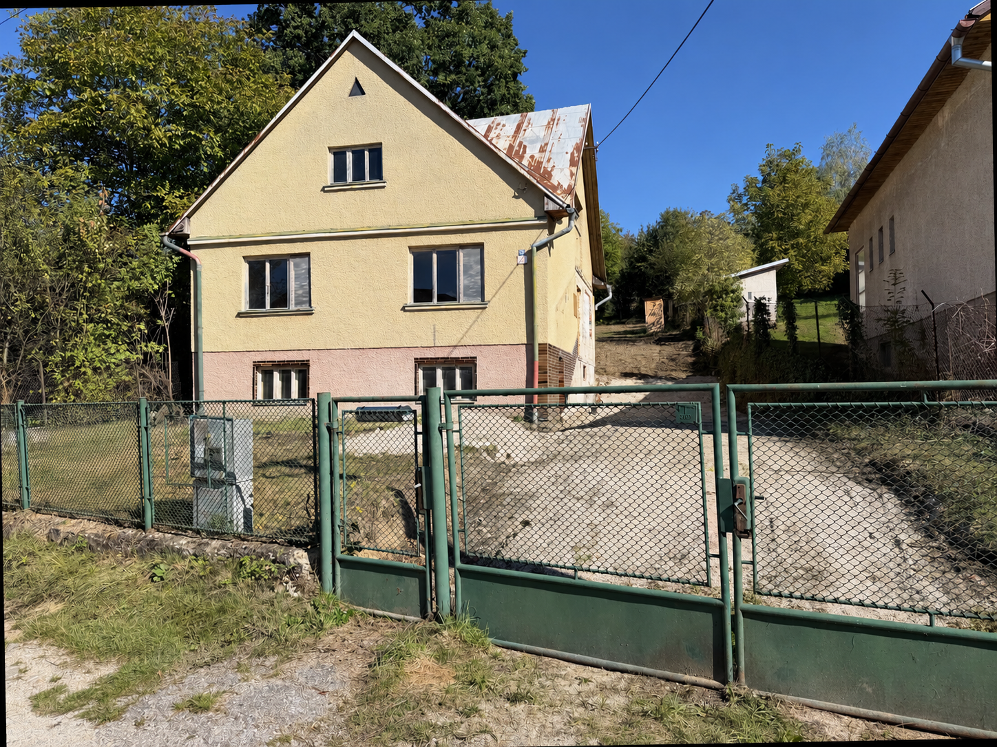Na predaj dom Rajecké Teplice pozemok 865m2 — foto 3